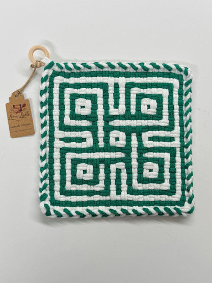 051 - Leprechaun Knotwork Loom Woven Potholder
