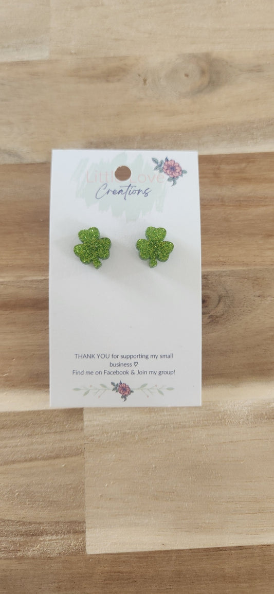 011 - Green Glitter Acrylic Shamrock Stud Earrings 