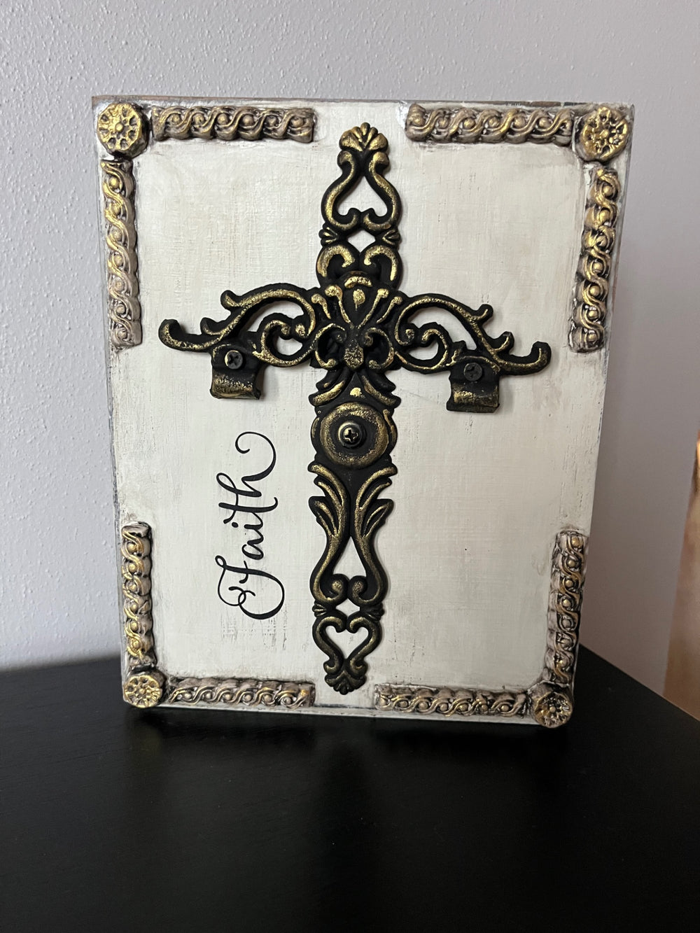 027 - Holy Cross Sign
