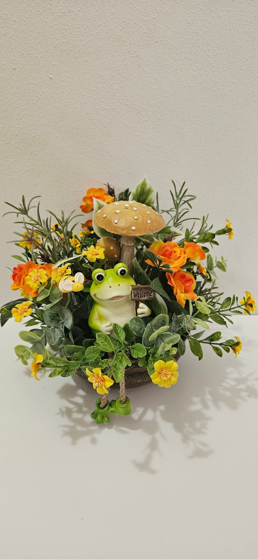 054 - Frog and Mushroom Floral Centerpiece