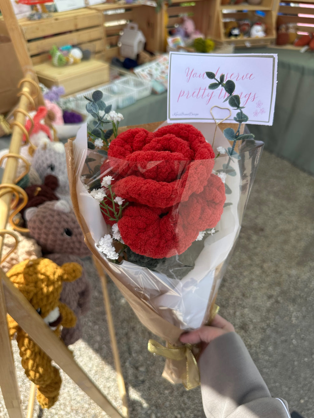 06 - Crochet Rose Bouquet