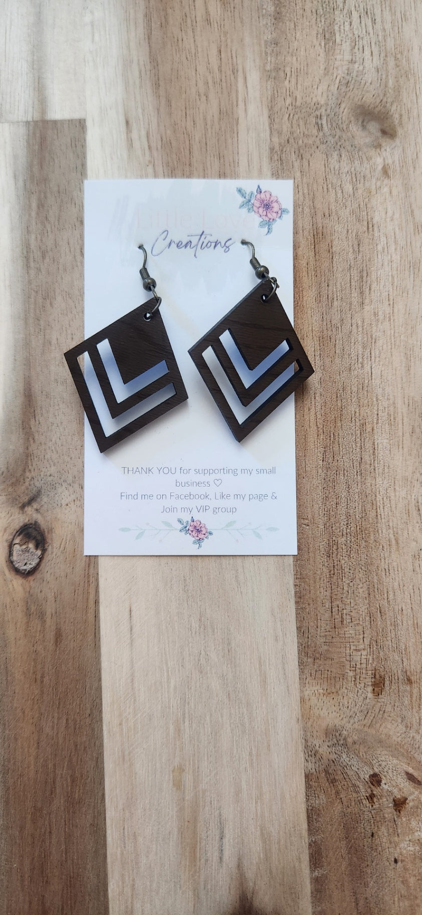 011 - Diamond Shaped Dangle Earrings 