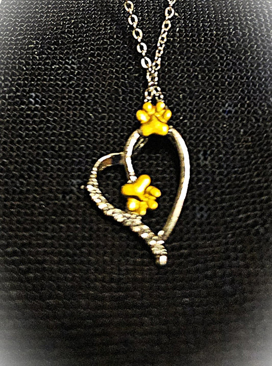 070 - I HEART MY PET | Gold Paw Necklace