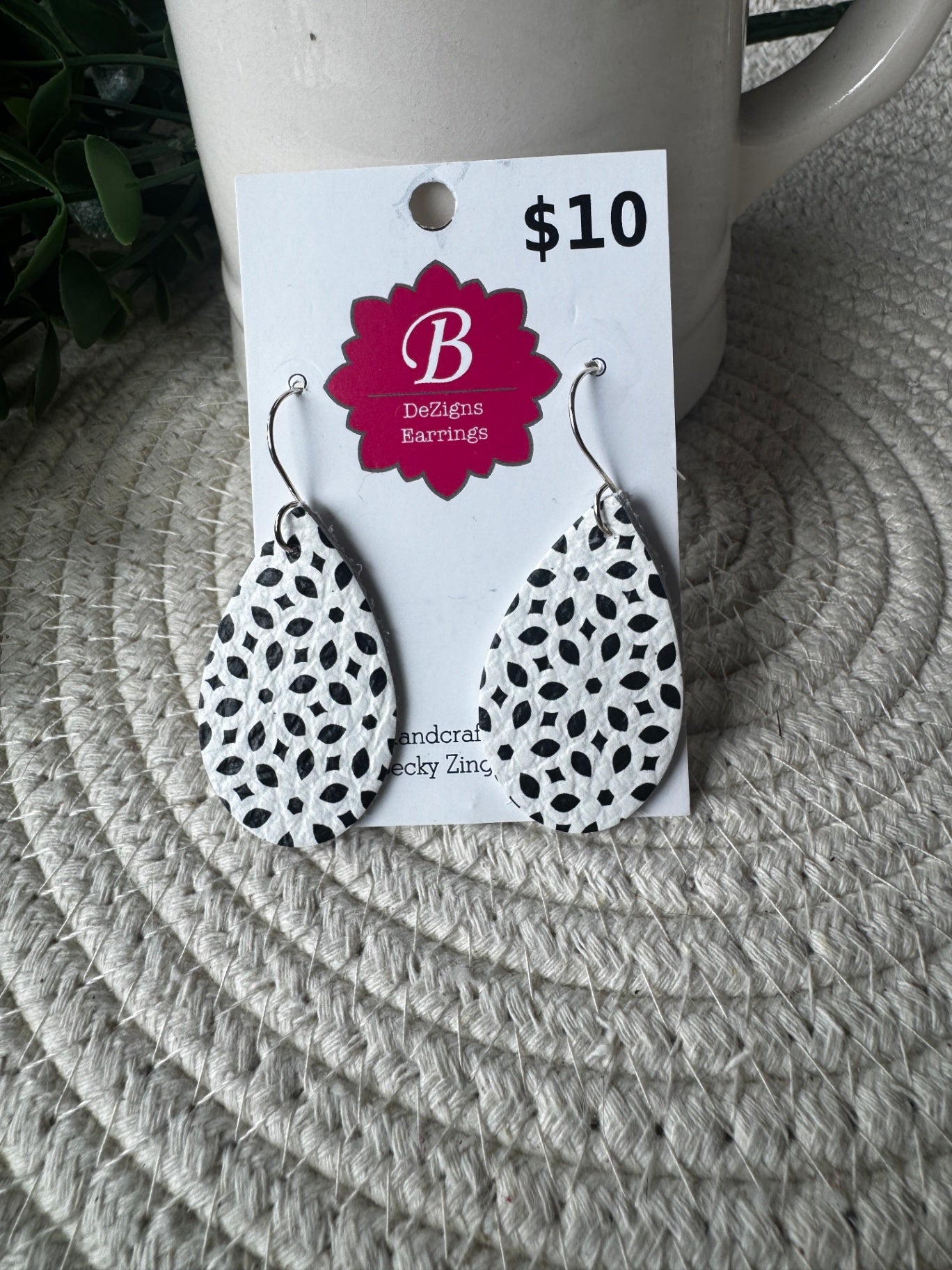 071 - Black and White Teardrop Earrings