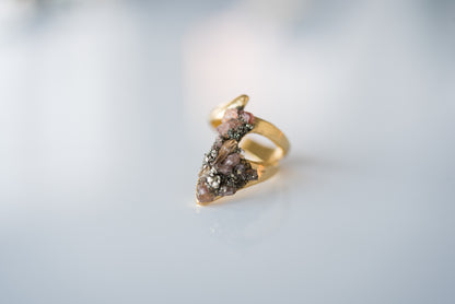 072 - Gold Plated Pyrite & Strawberry Quartz Adjustable Ring - Size 7+