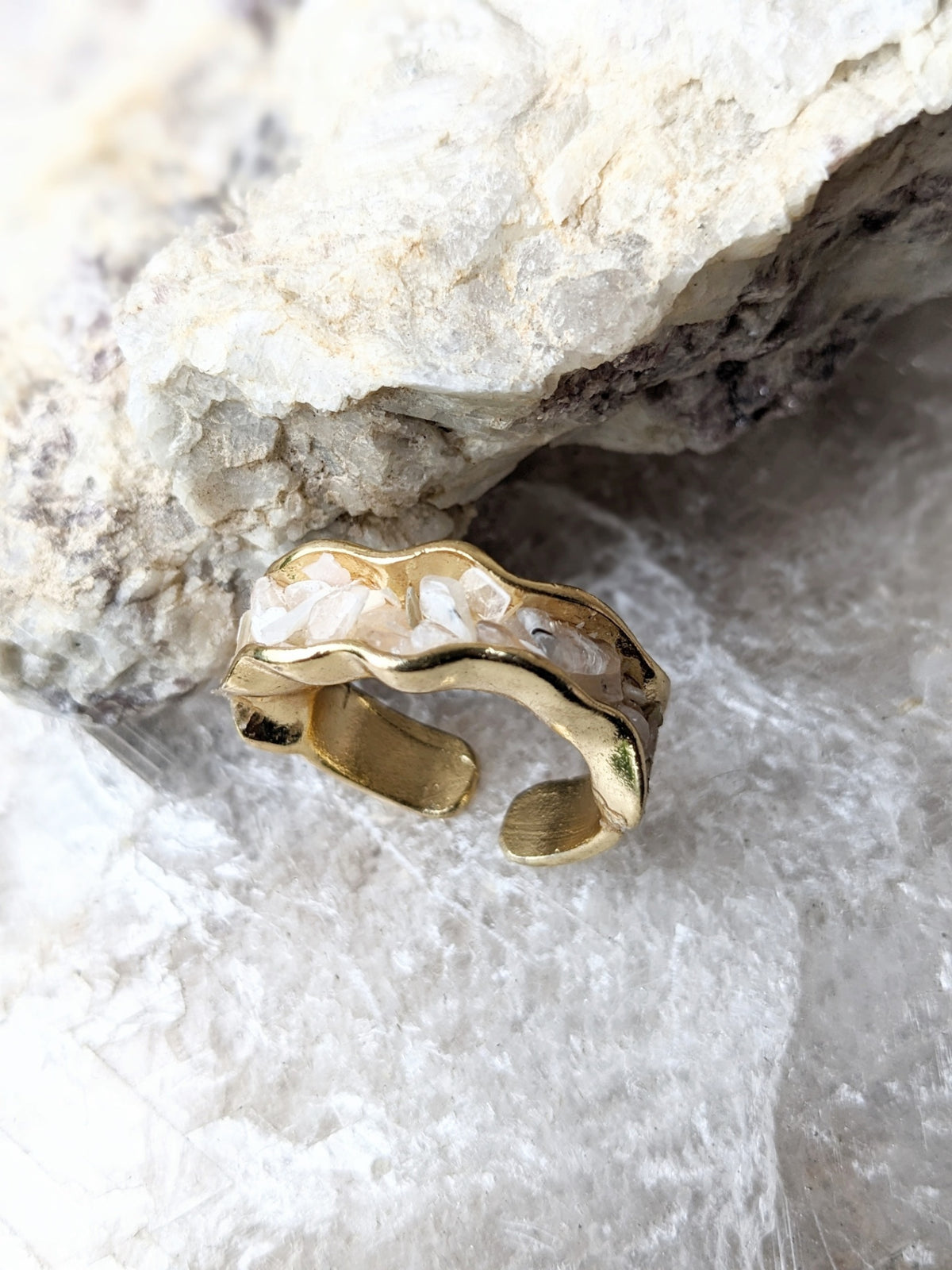 072 - June Birthstone Moonstone Ring - Gold Plated Mother of Pearl Statement Ring - Size 7
