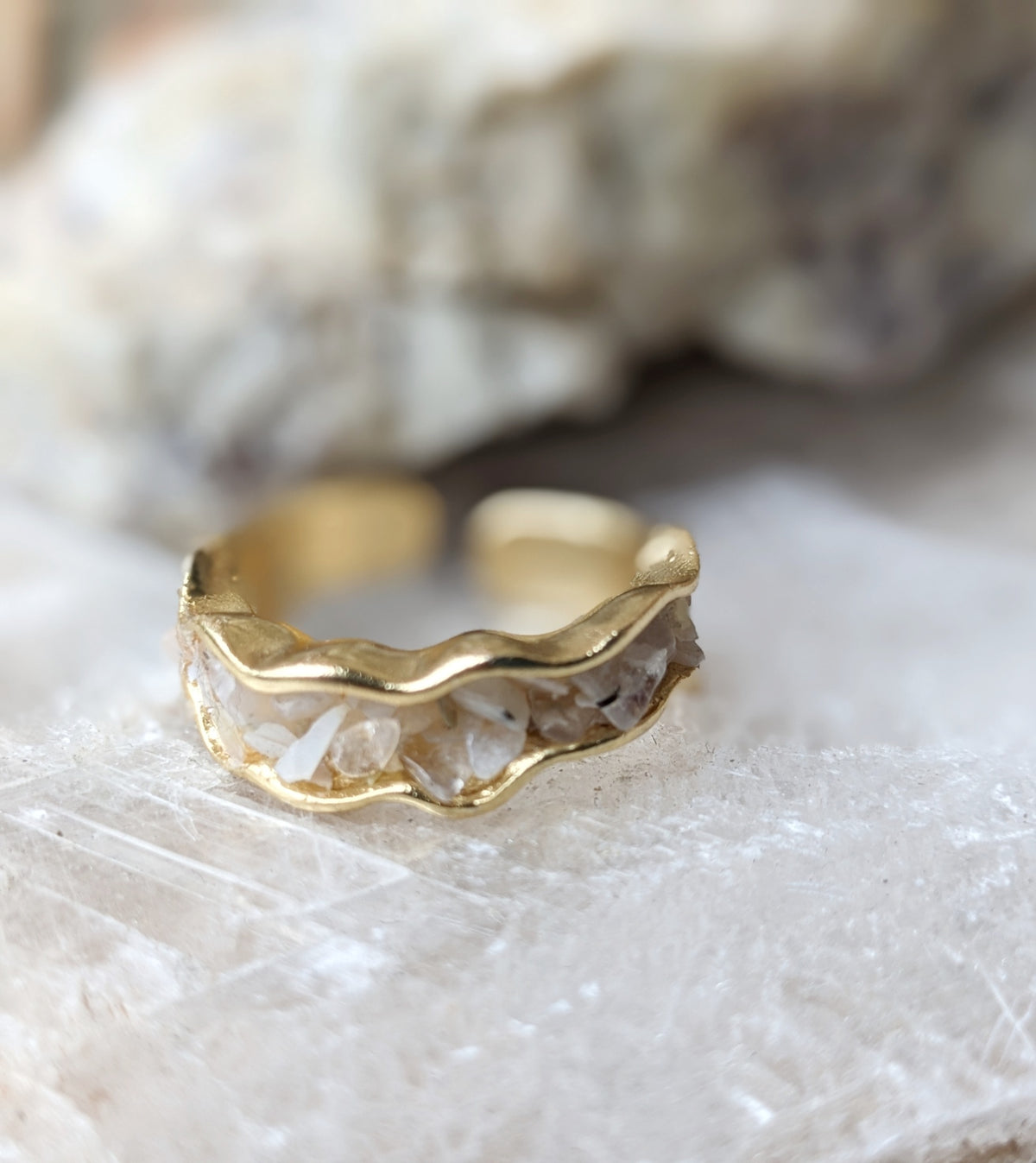 072 - June Birthstone Moonstone Ring - Gold Plated Mother of Pearl Statement Ring - Size 7