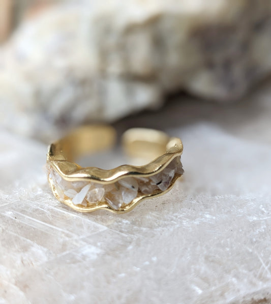 072 - June Birthstone Moonstone Ring - Gold Plated Mother of Pearl Statement Ring - Size 7