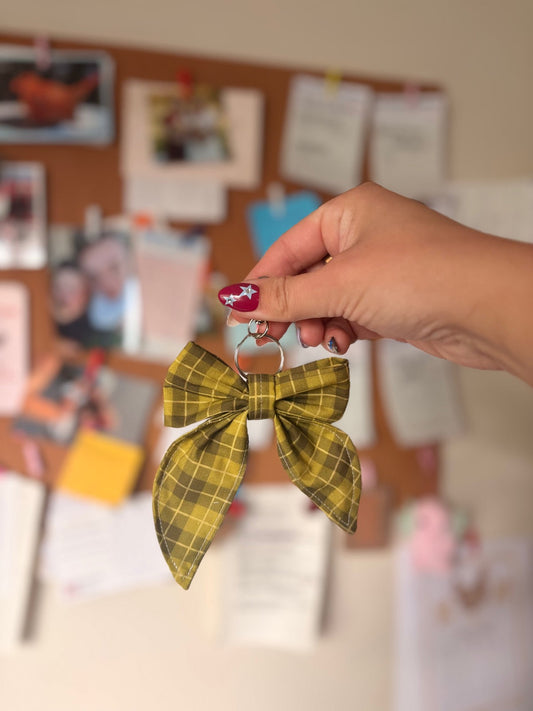 063 - Green Gingham Bow Keychain