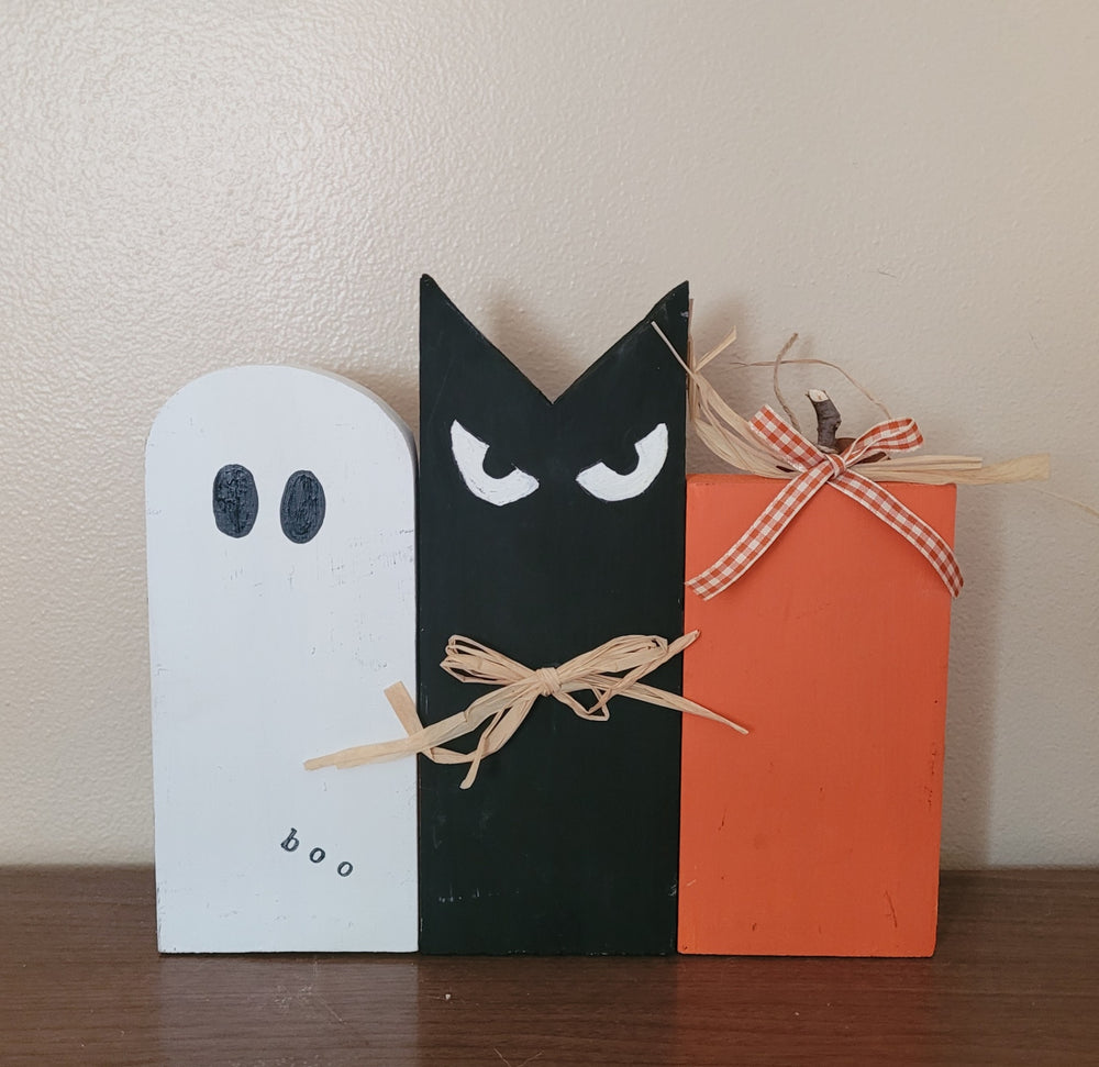 047 - Ghost Cat Pumpkin Trio Halloween Shelf Decor