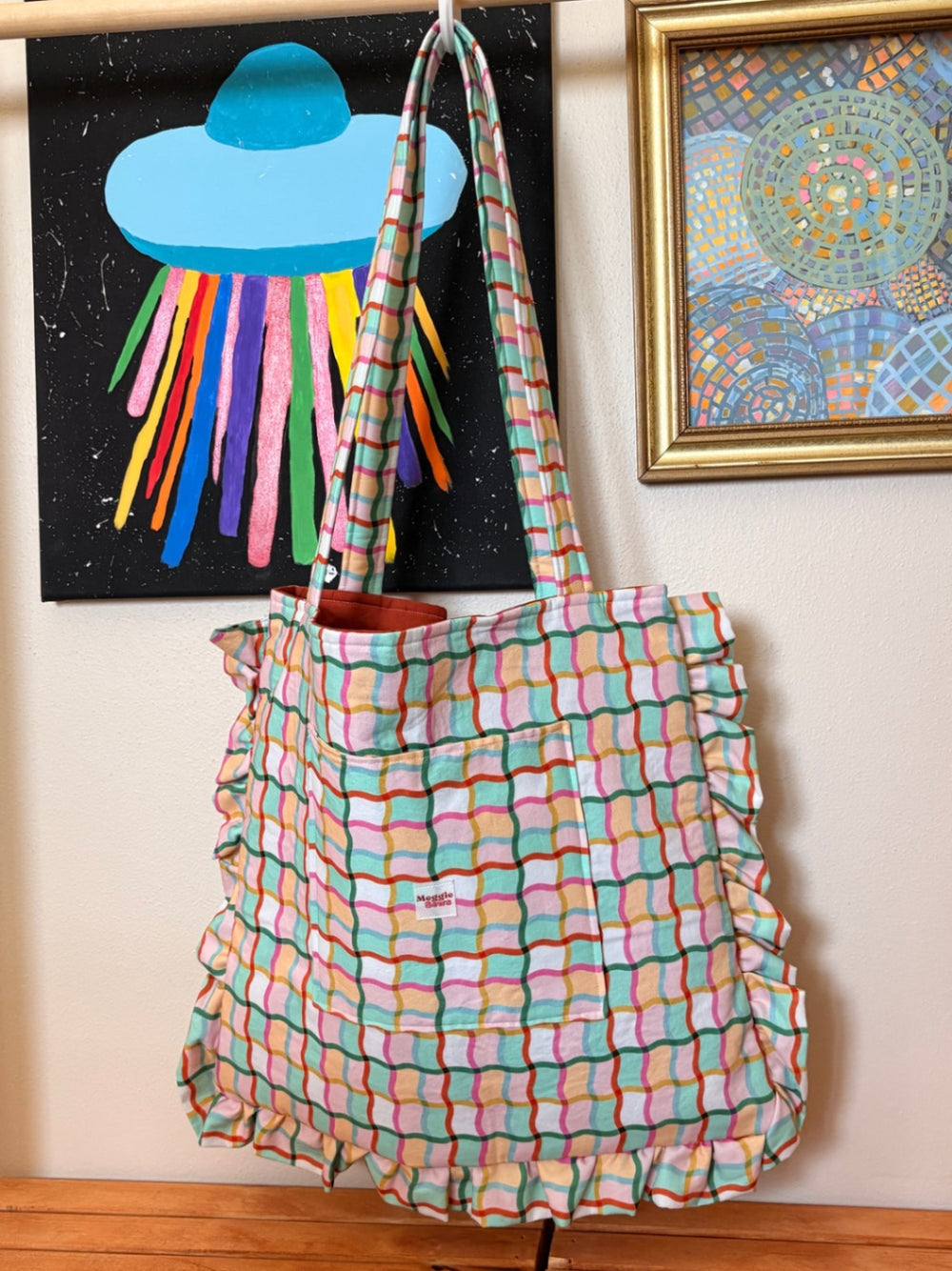 063 - Wavy Print Ruffle Tote Bag