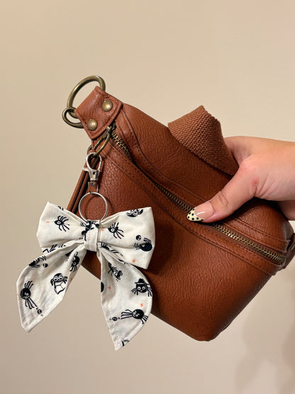063 - Spiders Bow Keychain
