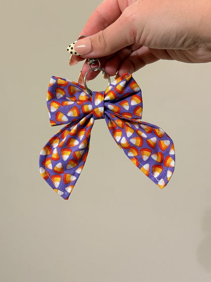 063 - Candy Corn Bow Keychain