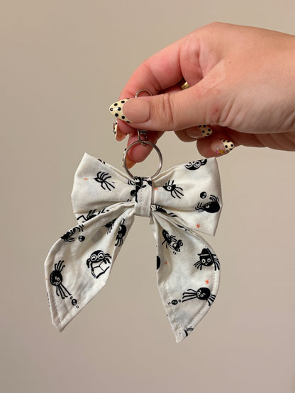 063 - Spiders Bow Keychain
