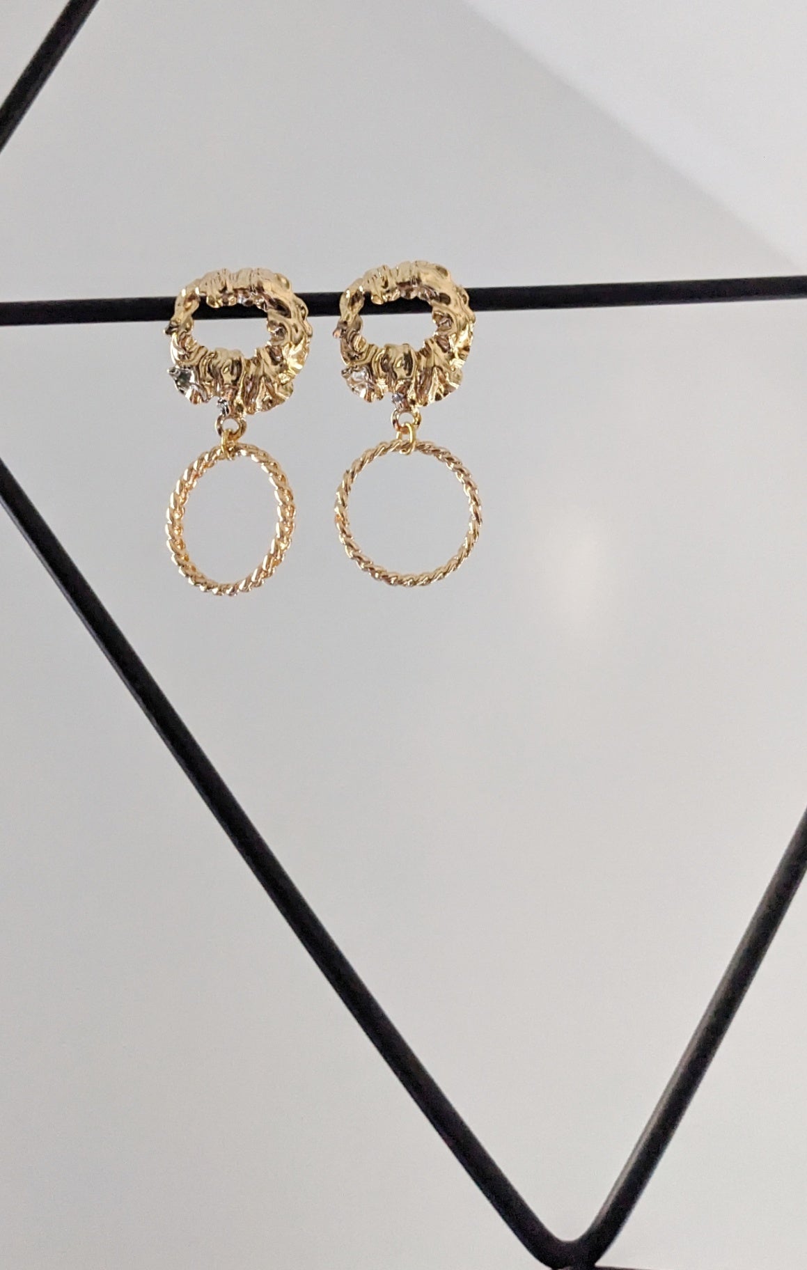 072 - Chic Textured Hoops : Gleaming 14k Gold Plated Earrings