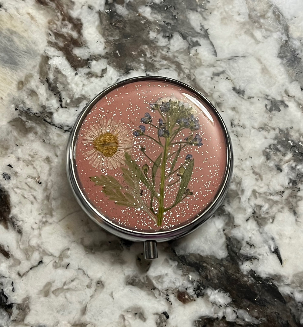 Pressed Flower On-the-Go Round Pill Case