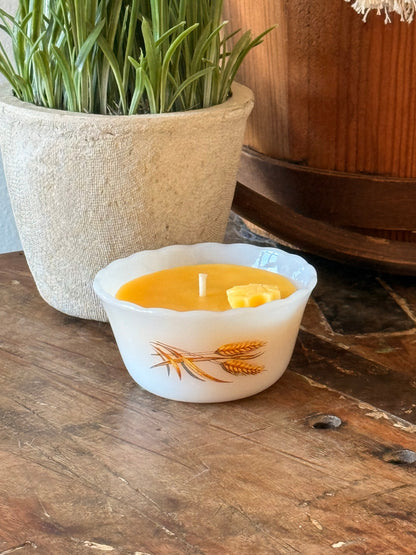 076 - Fragrance-Free Beeswax Candle Golden Harvest