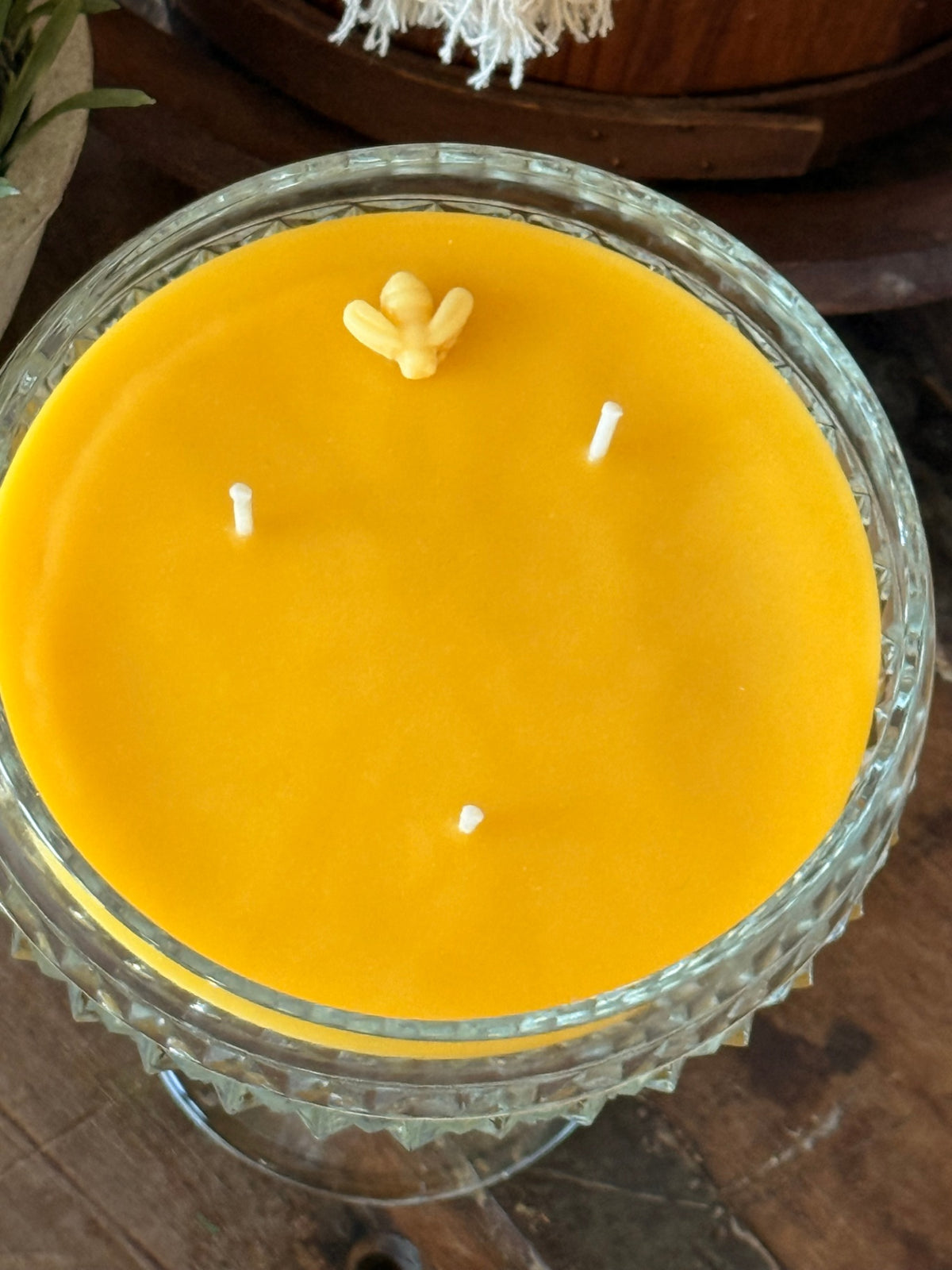 076 - Fragrance-Free Beeswax Candle Golden Chalice