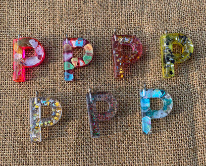 017 - Resin Letter "P" Charms for Keychains