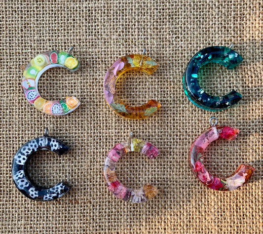 017 - Resin Letter "C" Charms for Keychains