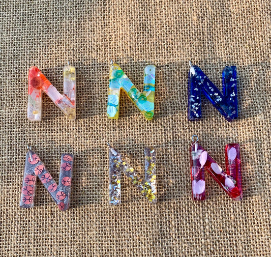 017 - Resin Letter "N" Charms for Keychains