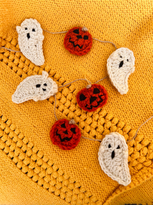 Crochet Ghost & Pumpkin Garland