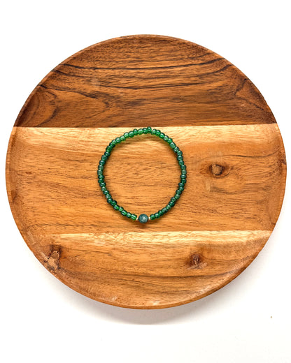 022 - Green Seed Bead Bracelet with Marble Accent