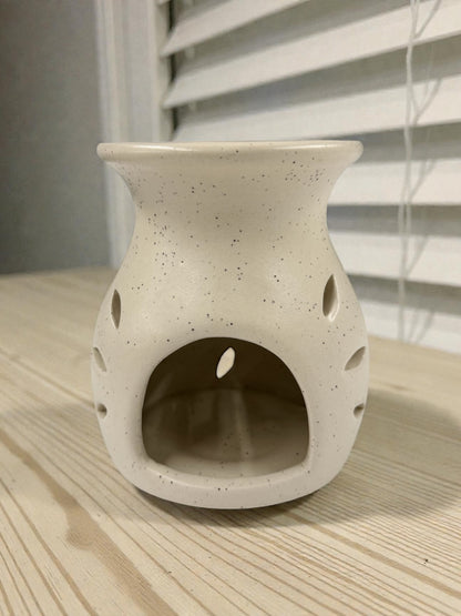 Cream Ceramic Oil & Wax Warmer | Maxilyn House