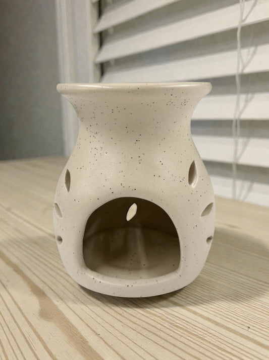 Cream Ceramic Oil & Wax Warmer | Maxilyn House