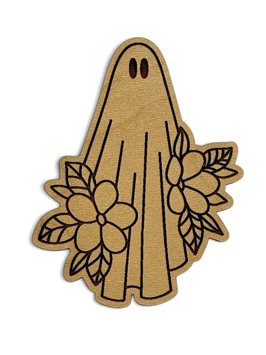 Engraved wooden floral ghost Halloween magnet surrounded by flowers and leaves